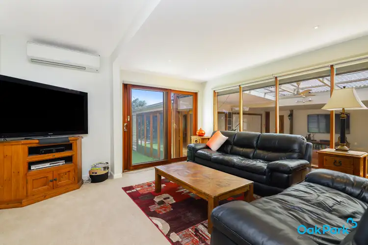 Fourth view of Homely house listing, 27 Tarana Avenue, Glenroy VIC 3046