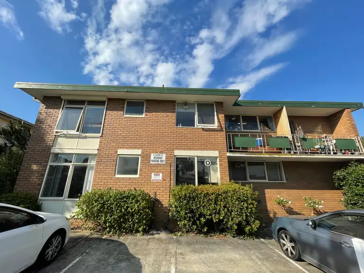 Main view of Homely unit listing, 2/10 Union Street, Northcote VIC 3070