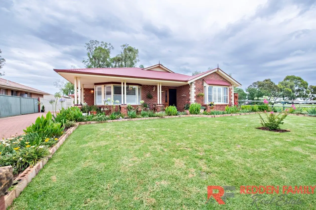 Main view of Homely house listing, 11 Murrumbidgee Place, Dubbo NSW 2830