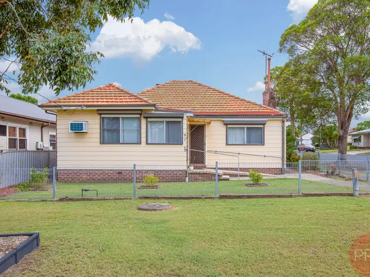97 Beresford Avenue, Beresfield NSW 2322