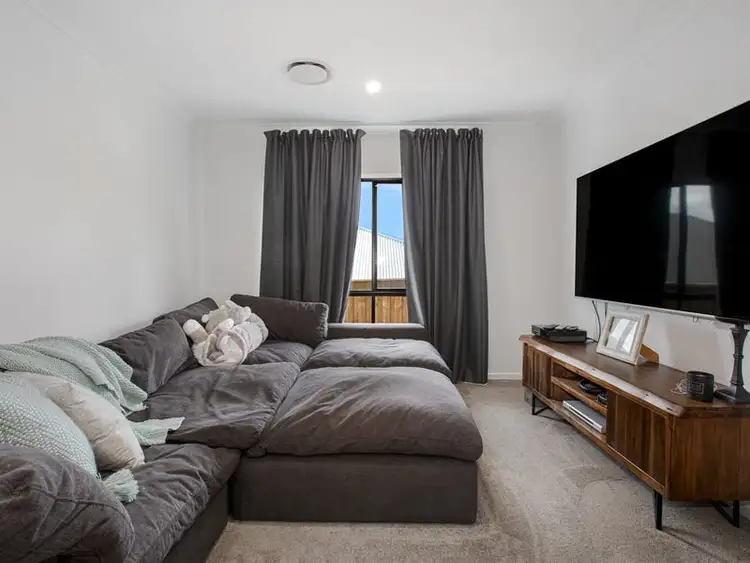 Seventh view of Homely house listing, 52 Talleyrand Circuit, Greta NSW 2334