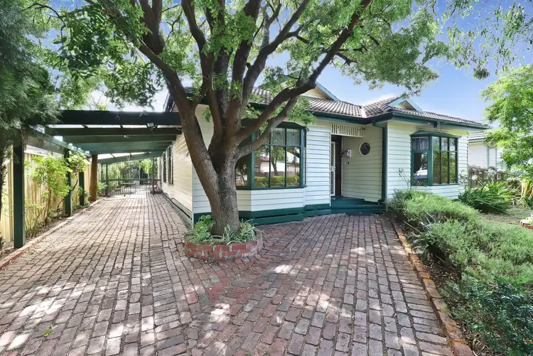 15 Lodden Street, Sunshine North VIC 3020