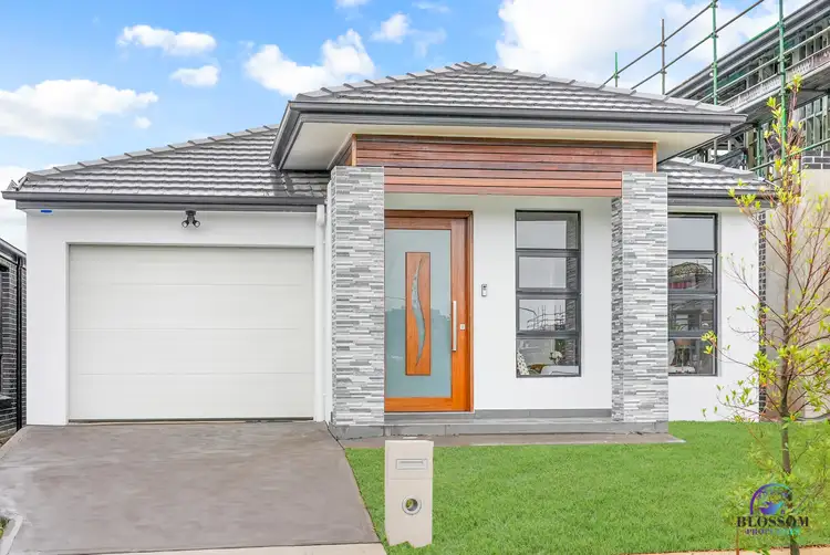 8 Rhinelander Road, Box Hill NSW 2765
