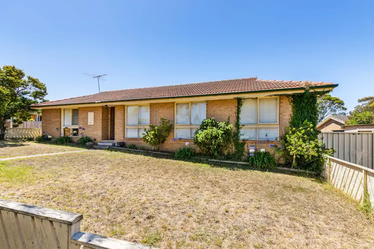 2 Lancaster Way, Melton West VIC 3337