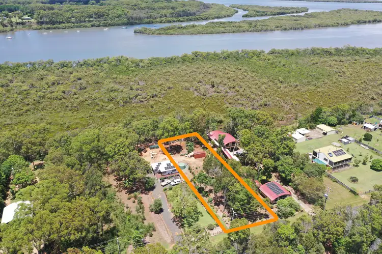 34 Treasure Island Avenue, Karragarra Island QLD 4184