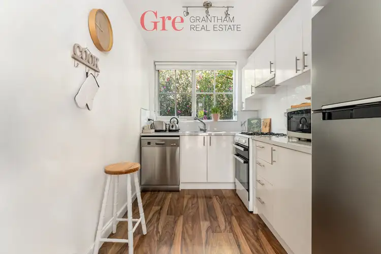 Fifth view of Homely apartment listing, 4/129 Riversdale Road, Hawthorn VIC 3122