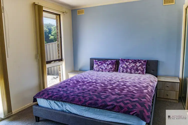 Seventh view of Homely house listing, 42 Concord Circuit, Albanvale VIC 3021