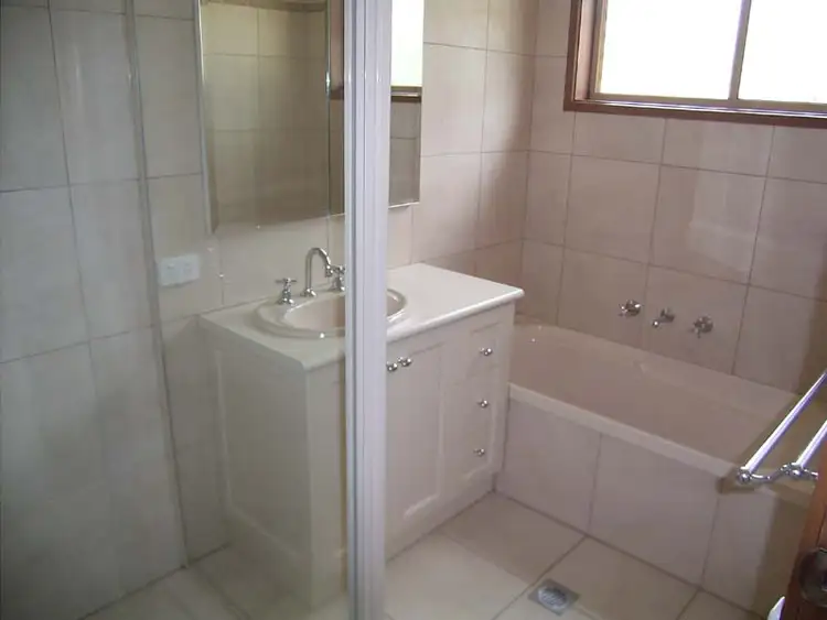 Fourth view of Homely house listing, 7 Doongan Place, Albury NSW 2640