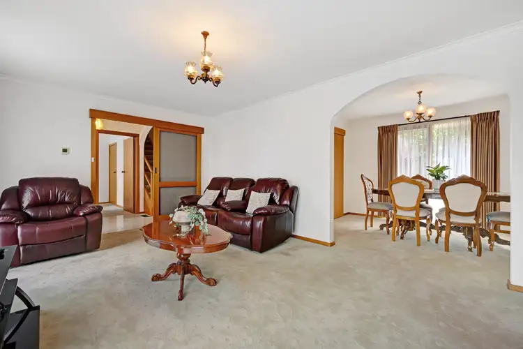 Second view of Homely house listing, 9 Shafer Court, Endeavour Hills VIC 3802