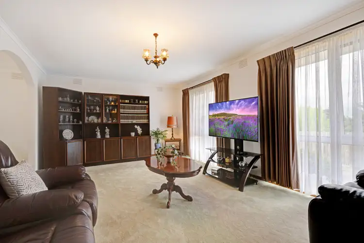 Third view of Homely house listing, 9 Shafer Court, Endeavour Hills VIC 3802