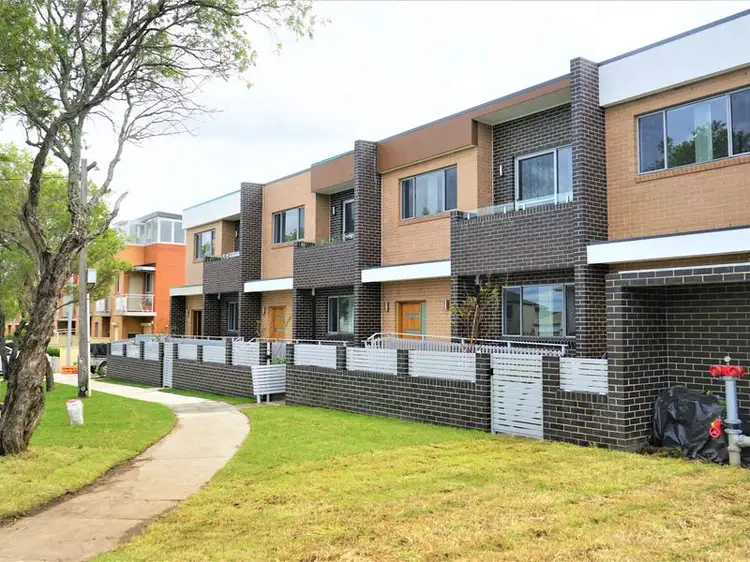 4/13 Kirkham Road, Auburn NSW 2144
