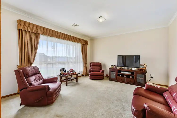 Fifth view of Homely house listing, 5 Saxon Court, Mount Gambier SA 5290