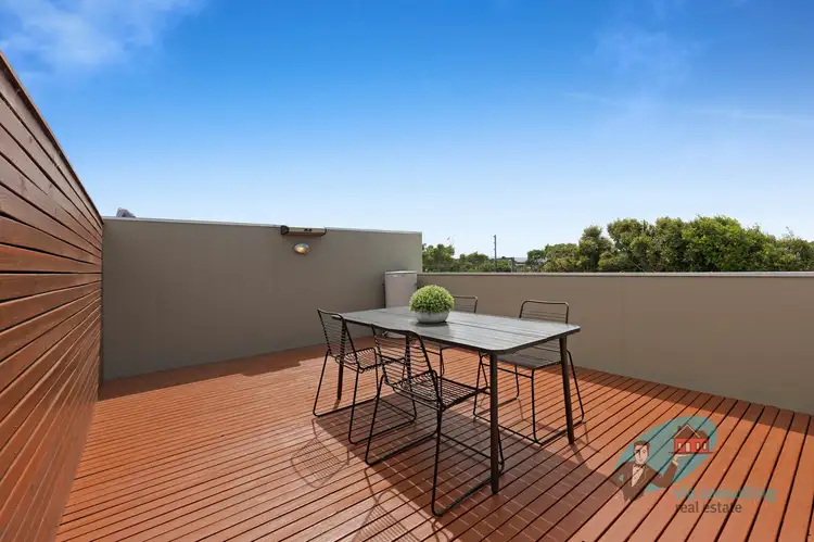 2/300 Como Parade West, Parkdale VIC 3195