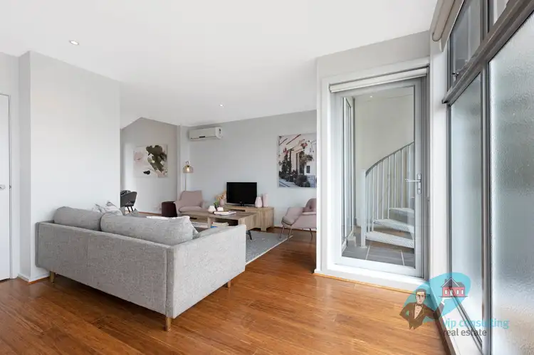 Fourth view of Homely townhouse listing, 2/300 Como Parade West, Parkdale VIC 3195