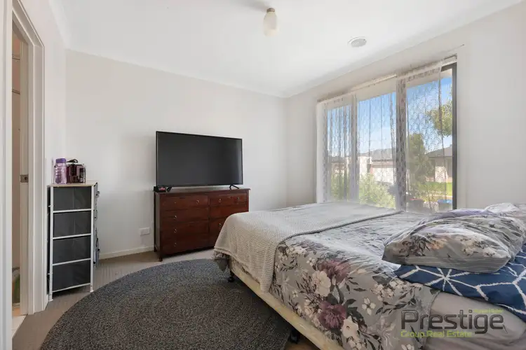 Sixth view of Homely house listing, 10 TREVOR CRESCENT, Truganina VIC 3029