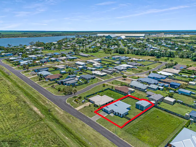 19 Beachmere Street, Burnett Heads QLD 4670