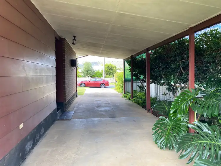 Second view of Homely house listing, 5 Glenview Avenue, Wodonga VIC 3690