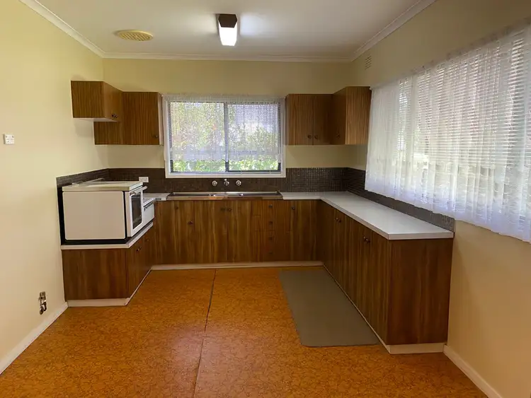 Third view of Homely house listing, 5 Glenview Avenue, Wodonga VIC 3690
