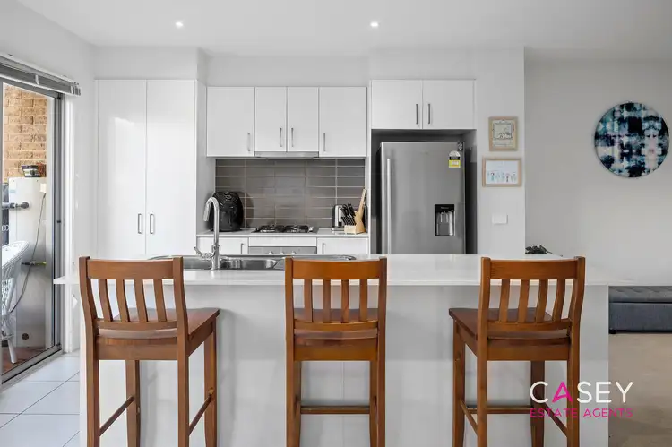 Fifth view of Homely house listing, 7 Woodright Circuit, Cranbourne VIC 3977