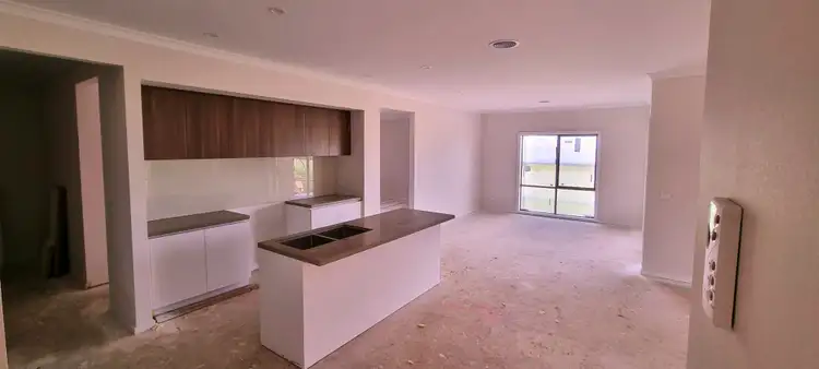 Fifth view of Homely house listing, 8 Madisons Avenue, Diggers Rest VIC 3427