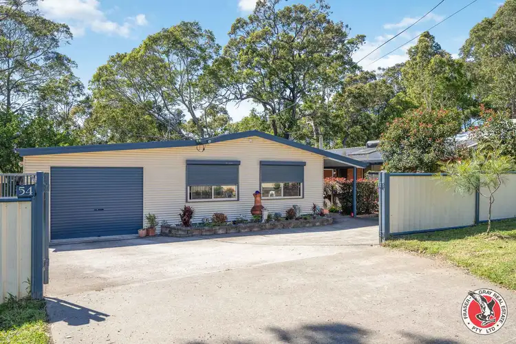 54 Berrima Parade, Surfside NSW 2536
