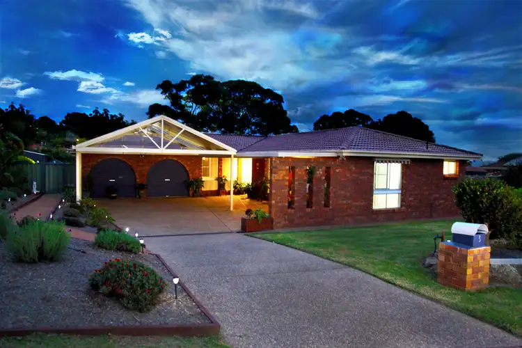 3 Yeovil Drive, Bomaderry NSW 2541