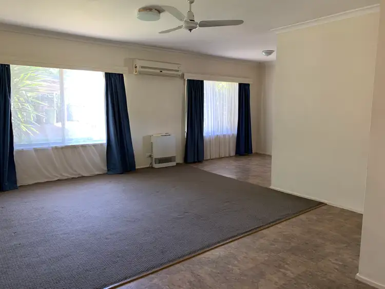 Second view of Homely unit listing, 5/5 Bell Court, Wodonga VIC 3690