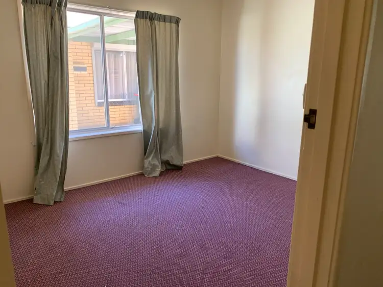 Third view of Homely unit listing, 5/5 Bell Court, Wodonga VIC 3690