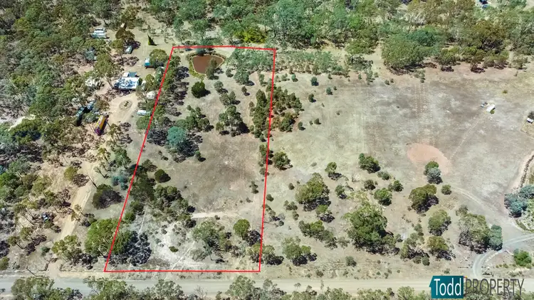 10 Warren Road, Heathcote VIC 3523
