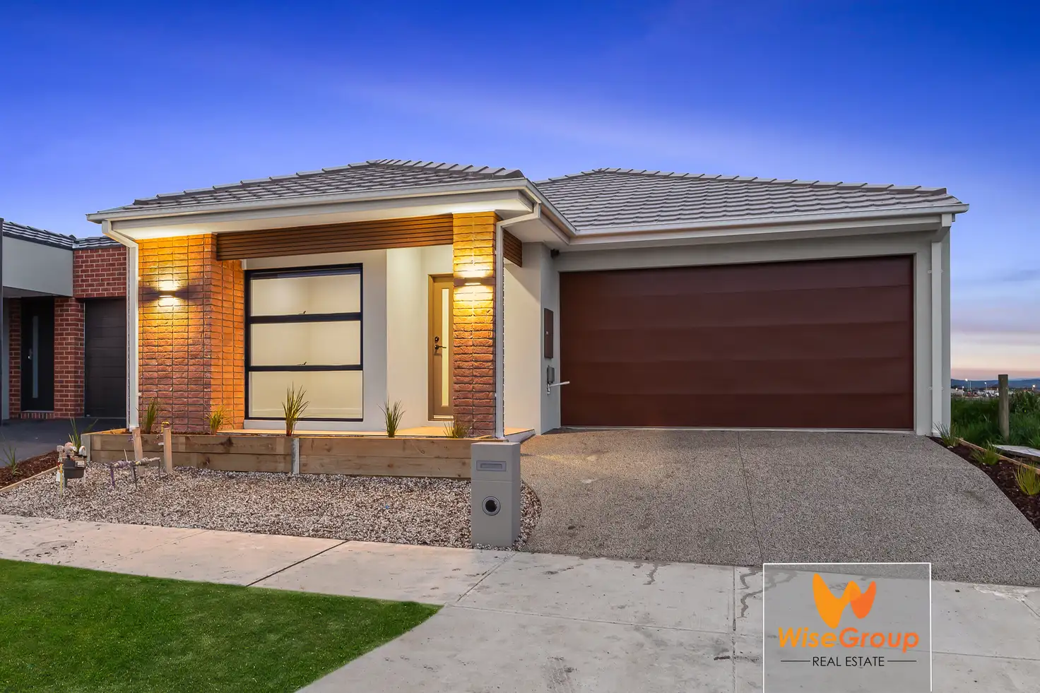 Main view of Homely house listing, 215 Ernstbrook Drive, Clyde VIC 3978
