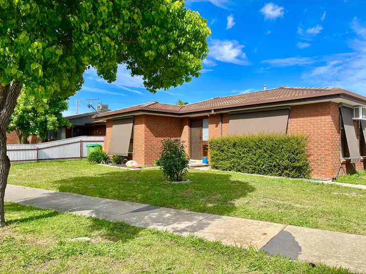 Main view of Homely unit listing, 1/3 Emerald Avenue, Wodonga VIC 3690