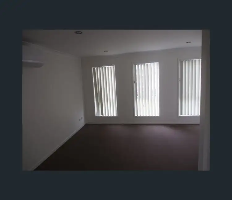 Fifth view of Homely house listing, 8 Yarrow Court, Bundamba QLD 4304