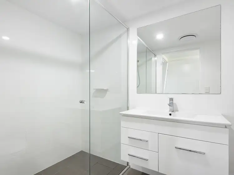 Fourth view of Homely unit listing, 5/152 Broadwater Terrace, Redland Bay QLD 4165