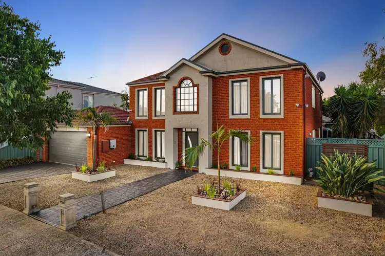 22 Ambridge Grove, Sydenham VIC 3037