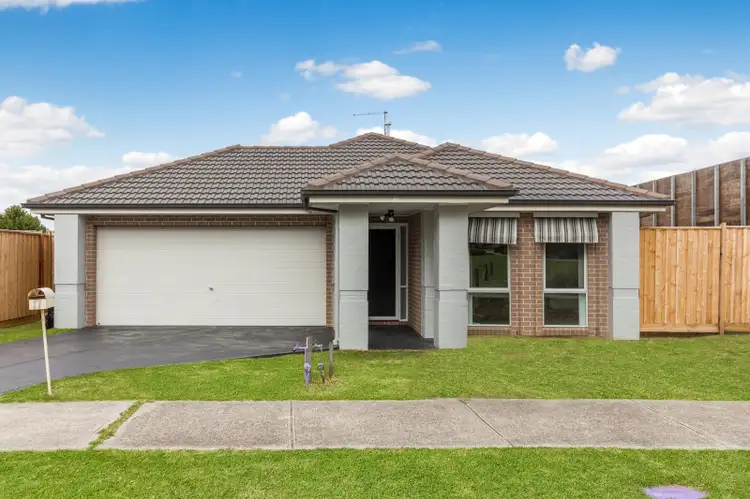 17 Lauriston Place, Wallan VIC 3756