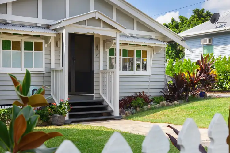 33 CRIBB STREET, Sadliers Crossing QLD 4305