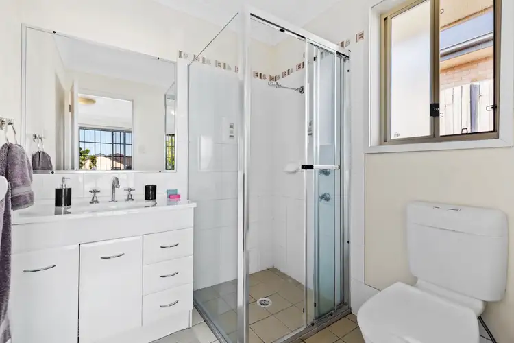 Third view of Homely house listing, 5 Hibiscus Crescent, Aberglasslyn NSW 2320