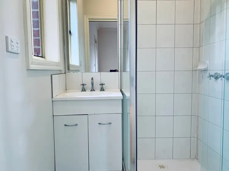 Fifth view of Homely unit listing, 2/15 Highlands Road, Thomastown VIC 3074