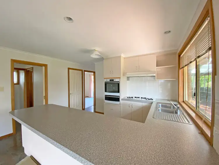 Fifth view of Homely house listing, 4 Alder Place, Warragul VIC 3820