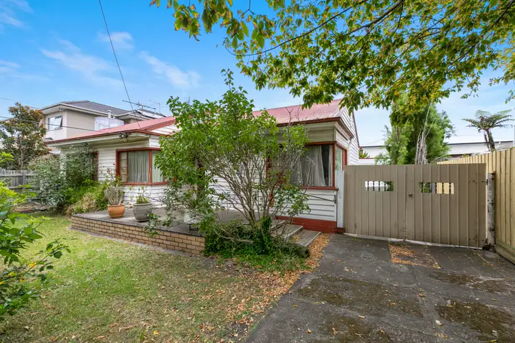 19 RAYNER STREET, Altona VIC 3018