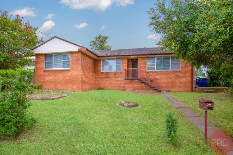 28 Bunning Avenue, Rutherford NSW 2320