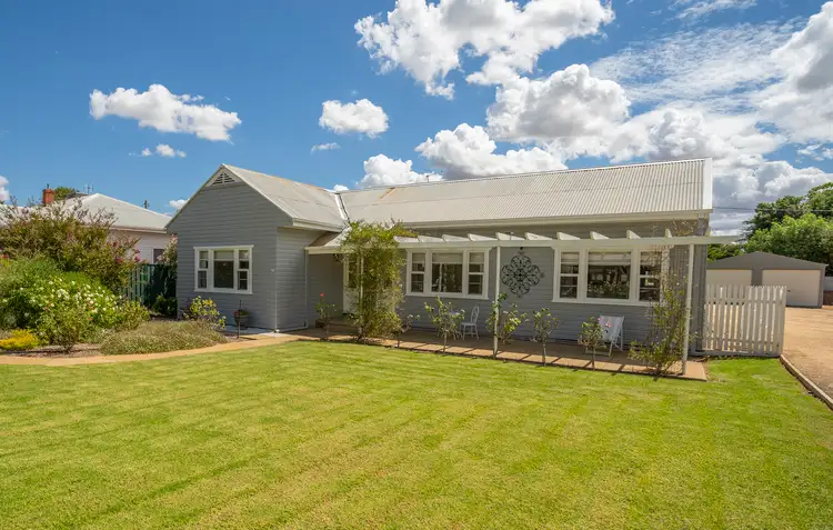 43 Riverine Street, Narrandera NSW 2700