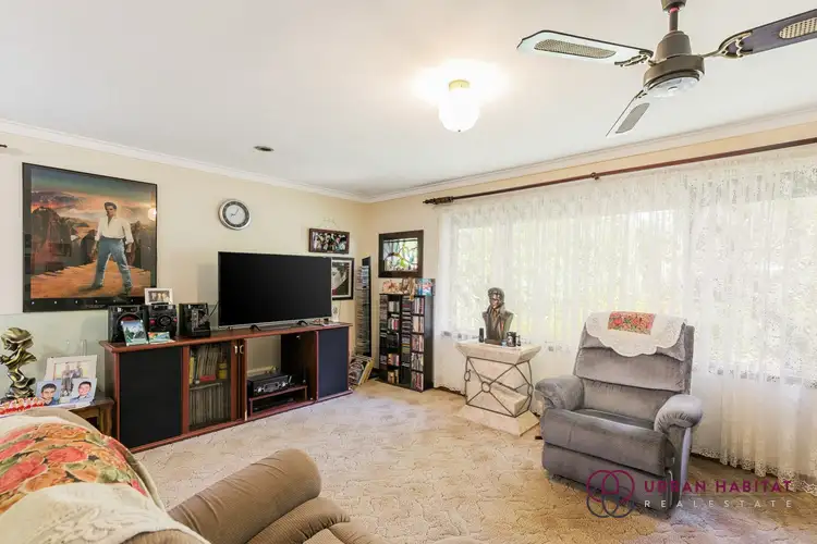 Third view of Homely house listing, 10 Dowling Place, Orelia WA 6167