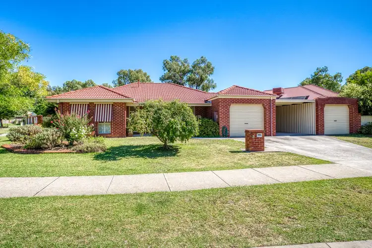 4 IRON WAY, West Wodonga VIC 3690