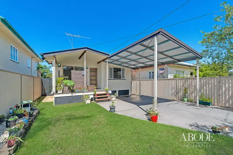 4 Blakeney Street, Woody Point QLD 4019