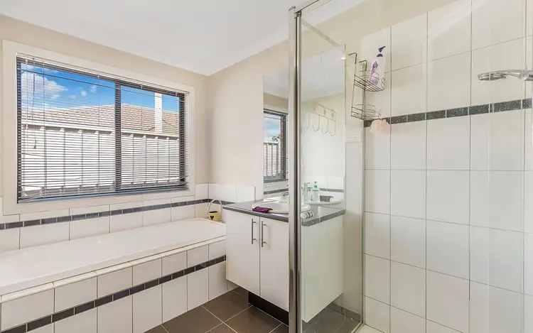 Fifth view of Homely house listing, 15 Lorikeet Avenue, Epsom VIC 3551