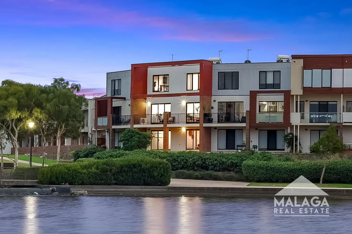 Main view of Homely townhouse listing, 18 Alexander Circuit, Craigieburn VIC 3064