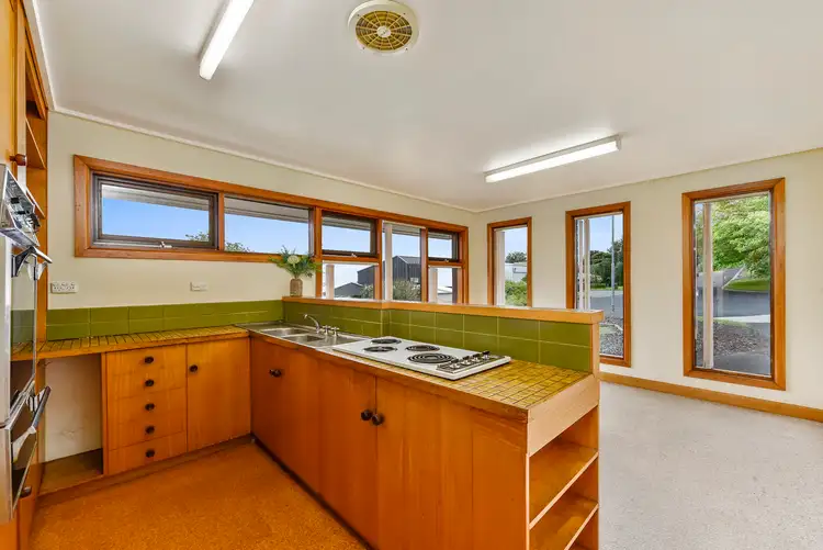 Second view of Homely house listing, 8 Oldham Close, Mount Gambier SA 5290