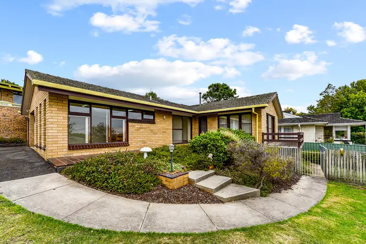 Fifth view of Homely house listing, 8 Oldham Close, Mount Gambier SA 5290