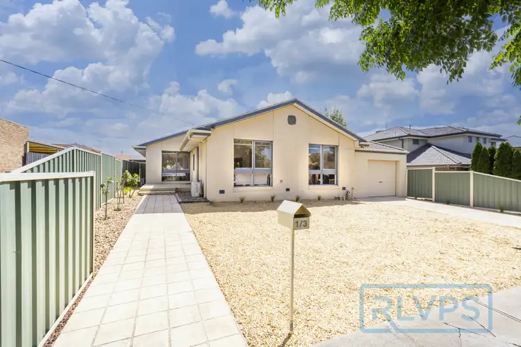 1/3 Normanby Street, Sydenham VIC 3037